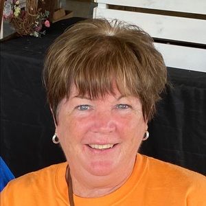 Meet your Posher, Caroline